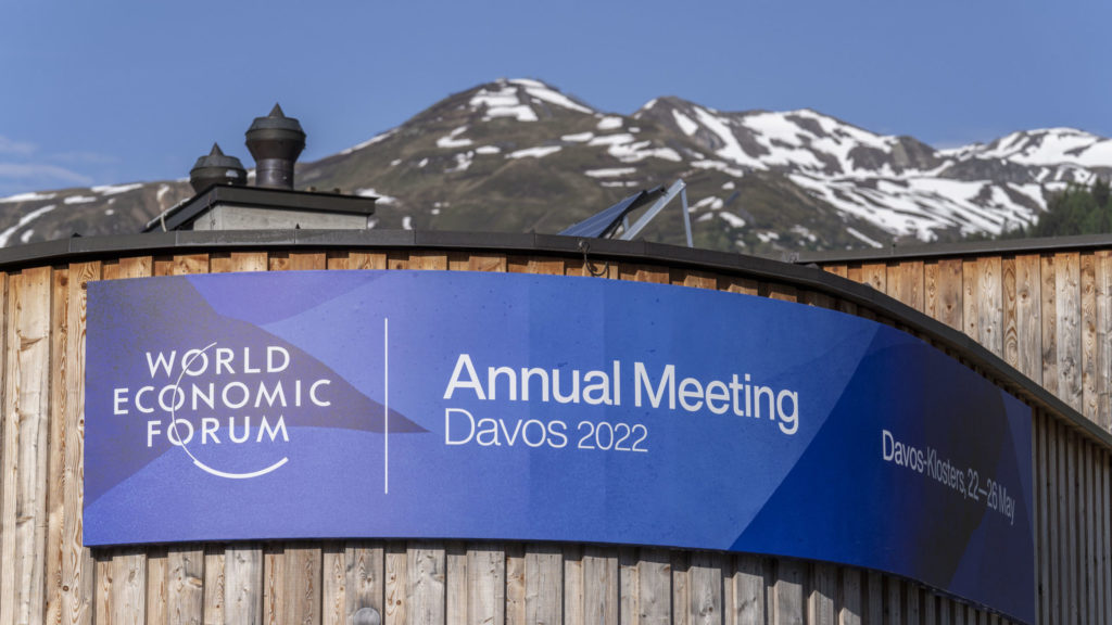 Weltwirtschaftsforum Davos - naiv - nachhaltig. investieren.